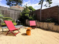 Maison appartement rénovée avec jardin, terrasse et garage. Proche commerces et plage — photo 3