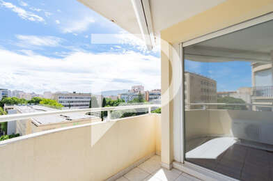 Appartement 3 pièces 1300 €