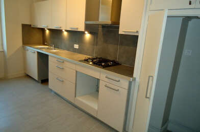 Appartement 5 pièces 688 €