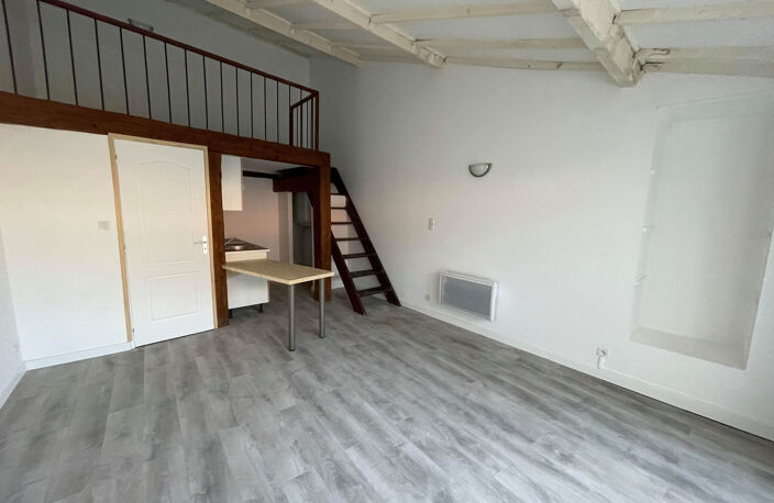Studio avec terrasse — photo 3