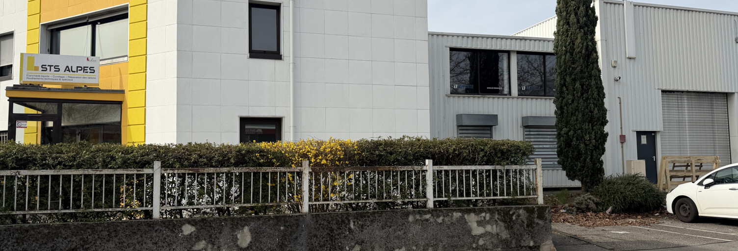 Commerce  180 m² à louer à Saint-Martin-d'Hères (38400)