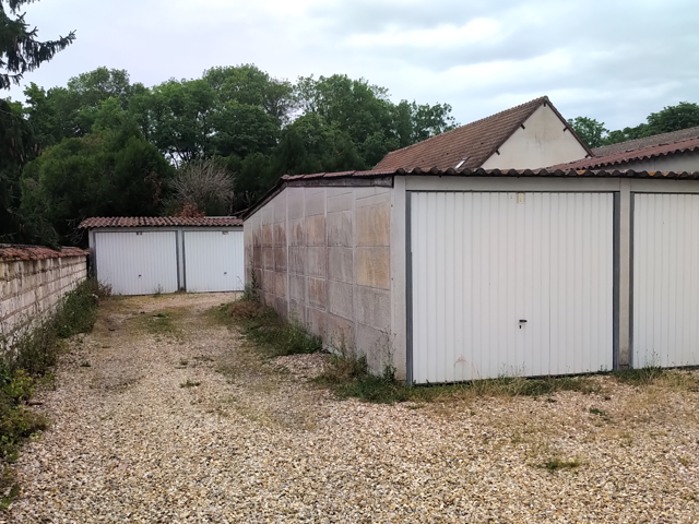 Lot de 8 Garages loués en Extérieur à SENS (89 100) — photo du bien