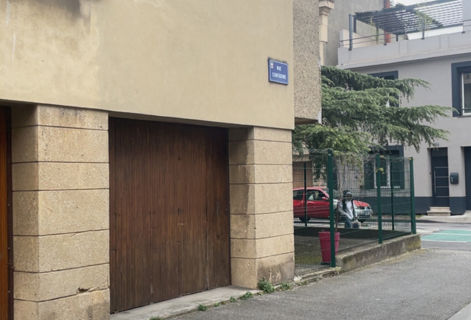 AVIGNON : GARAGE BOX en exclusivité — photo 1