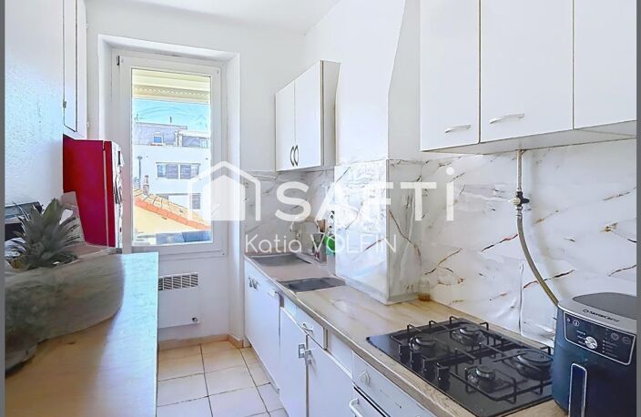 T3 , 42m2 dernier étage sur cour au calme — photo 3