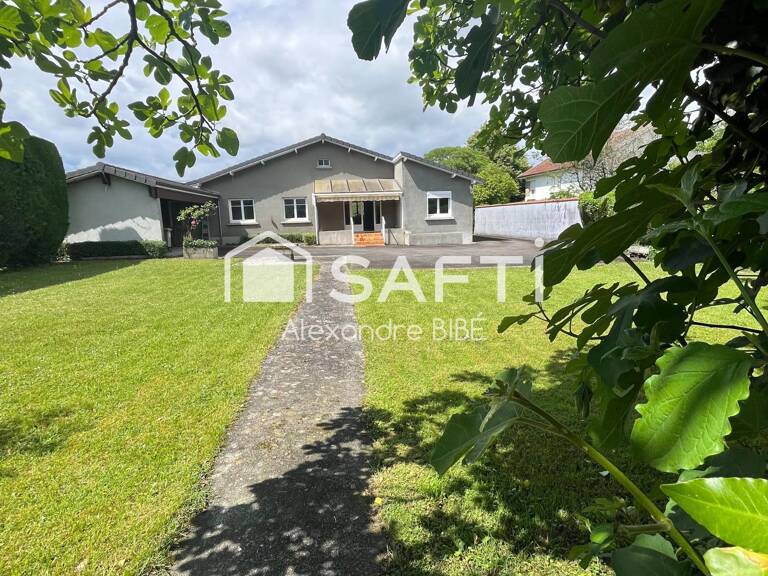 Charmante maison avec beau potentiel de rénovation — photo 1
