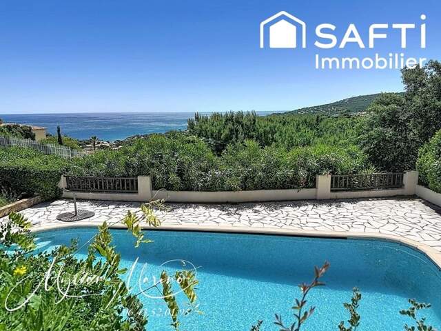 Vue mer - Villa 5 chambres, piscine et terrain de 1200m - Les Issambres — photo du bien