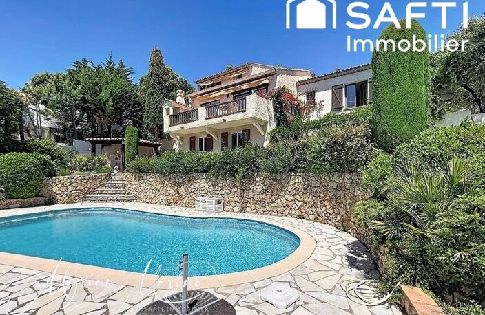 Vue mer - Villa 5 chambres, piscine et terrain de 1200m - Les Issambres — photo 4