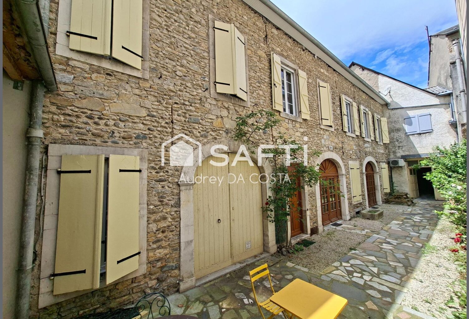 MAISON DE VILLE 120M² AVEC DEPENDANCE OLORON SAINTE-MARIE — photo 1