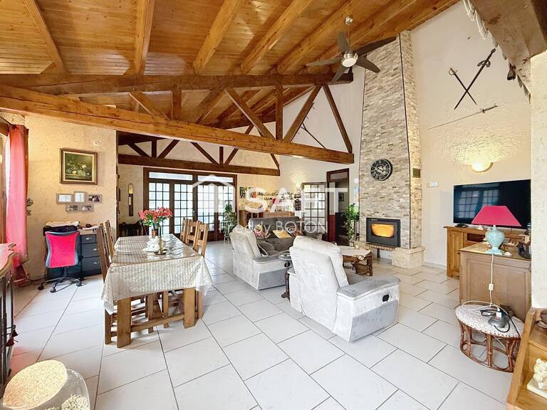 Volumes exceptionnels , double habitation , ouverture PVC double vitrage! — photo 1