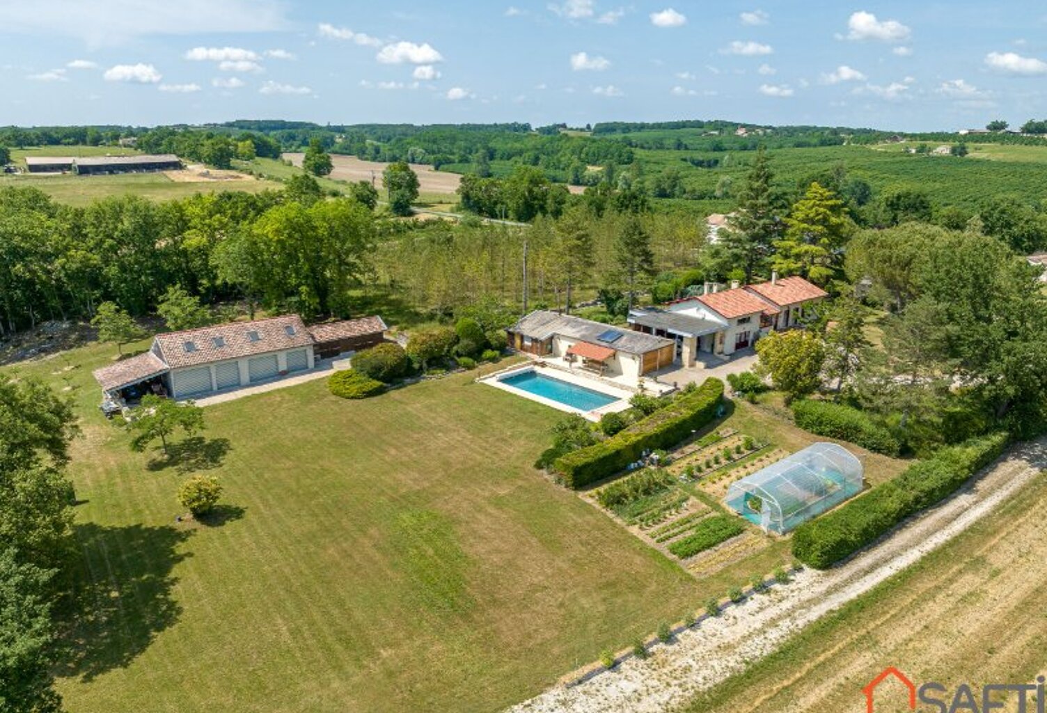 Propriété d'agrément au calme avec grand terrain — photo 1
