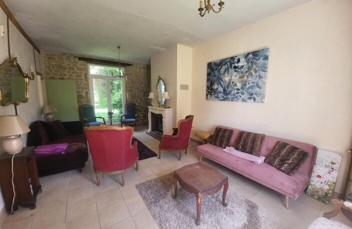 Maison  intemporelle avec fort potentiel - 270 m² - Rostrenen — photo 3