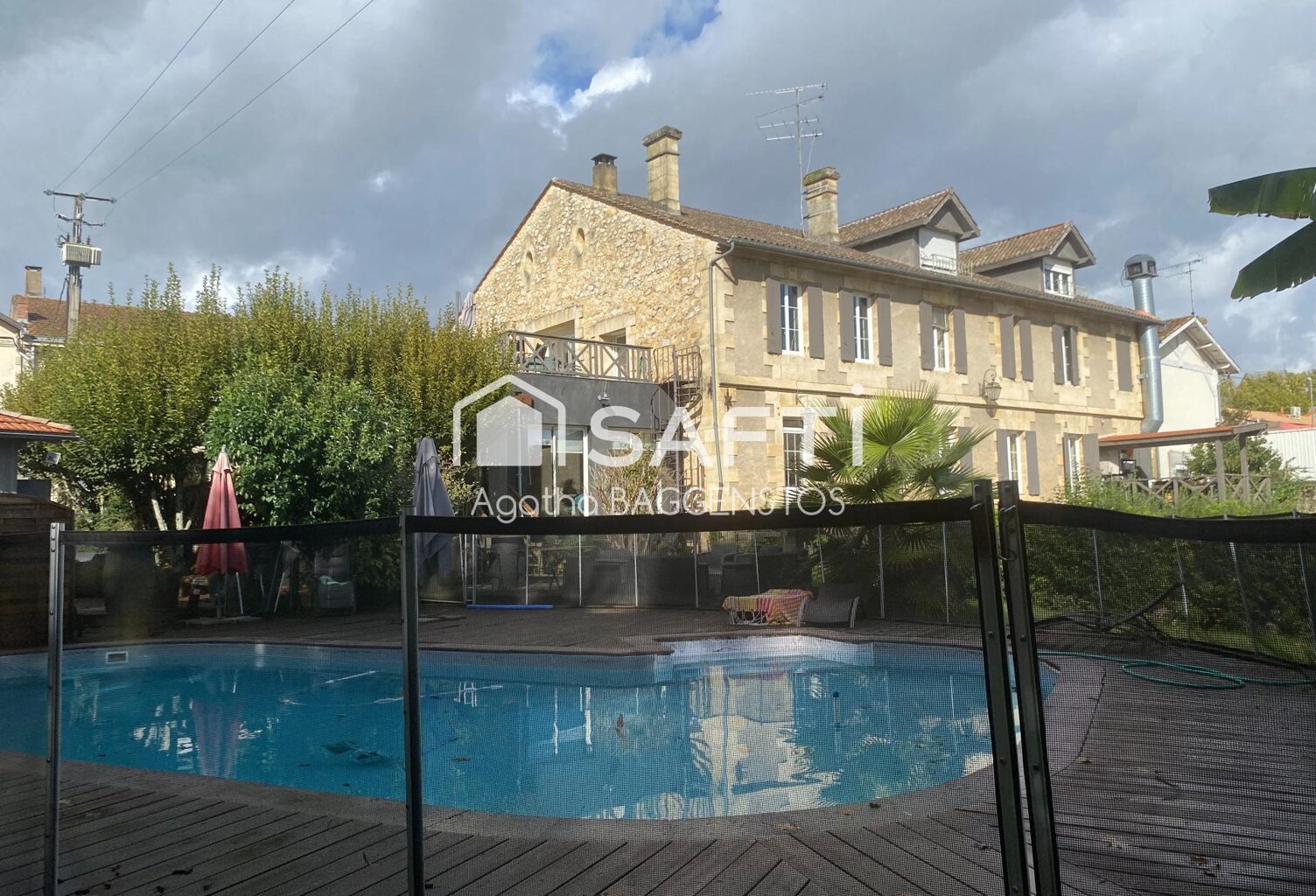 BELLE MAISON DE VILLE AVEC PARC ARBORÉ — photo 1
