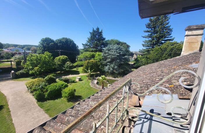 BELLE MAISON DE VILLE AVEC PARC ARBORÉ — photo 2