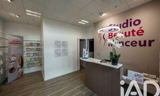 Commerce  68 m² à vendre à Aubenas (07200)