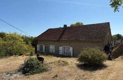 Maison avec grange à restaurer sur 5300 m² de terrain SIMEYROLS — photo du bien