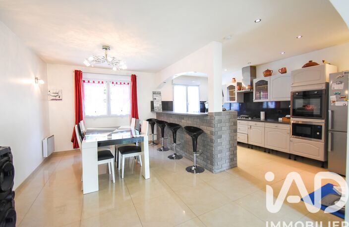 Vente Maison traditionnelle 7 pièces — photo 4