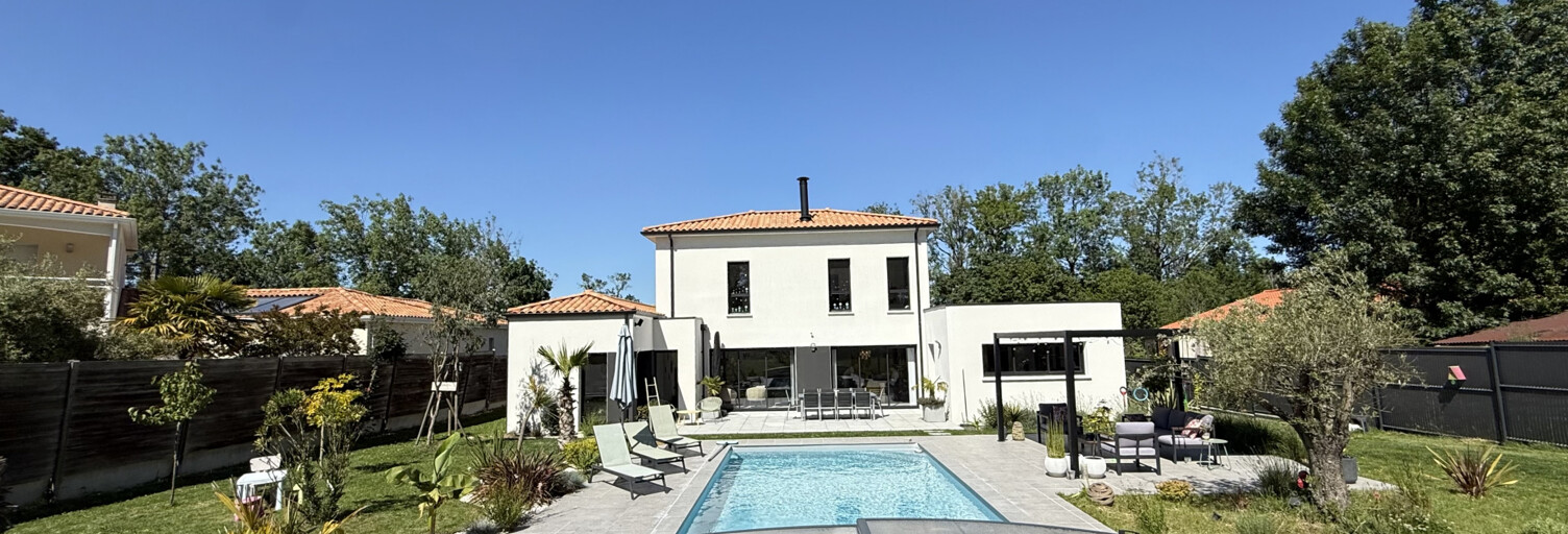 Maison 6 Pièces 196 m² à vendre à Breuillet (17920)