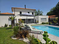 BREUILLET   VILLA ULTRA MODERNE AUX PRESTATIONS HAUT DE GAMME — photo 2
