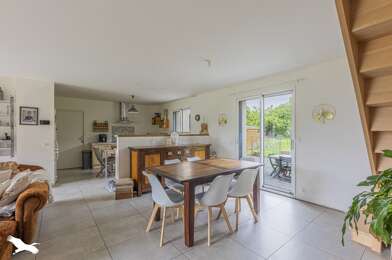Maison 6 pièces 411748 €