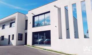 Bureau  902 m² à vendre à Francheville (69340)