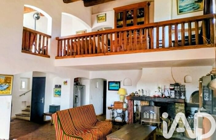 Vente Maison/villa 7 pièces — photo 2