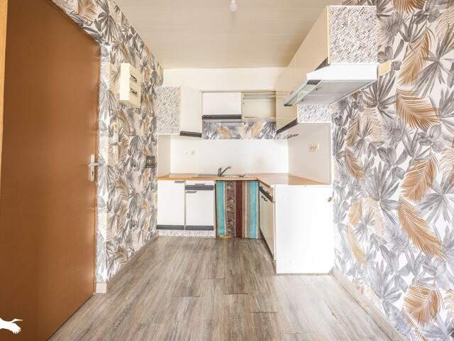 Immeuble à Surgères — photo du bien