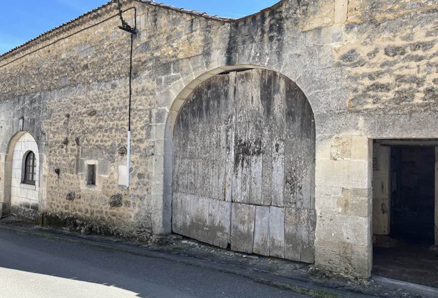 Vente maison 2 pièces 200 m² Linars (16730) — photo 1