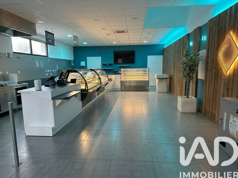 Vente Local commercial 132 m&sup2; — photo 1