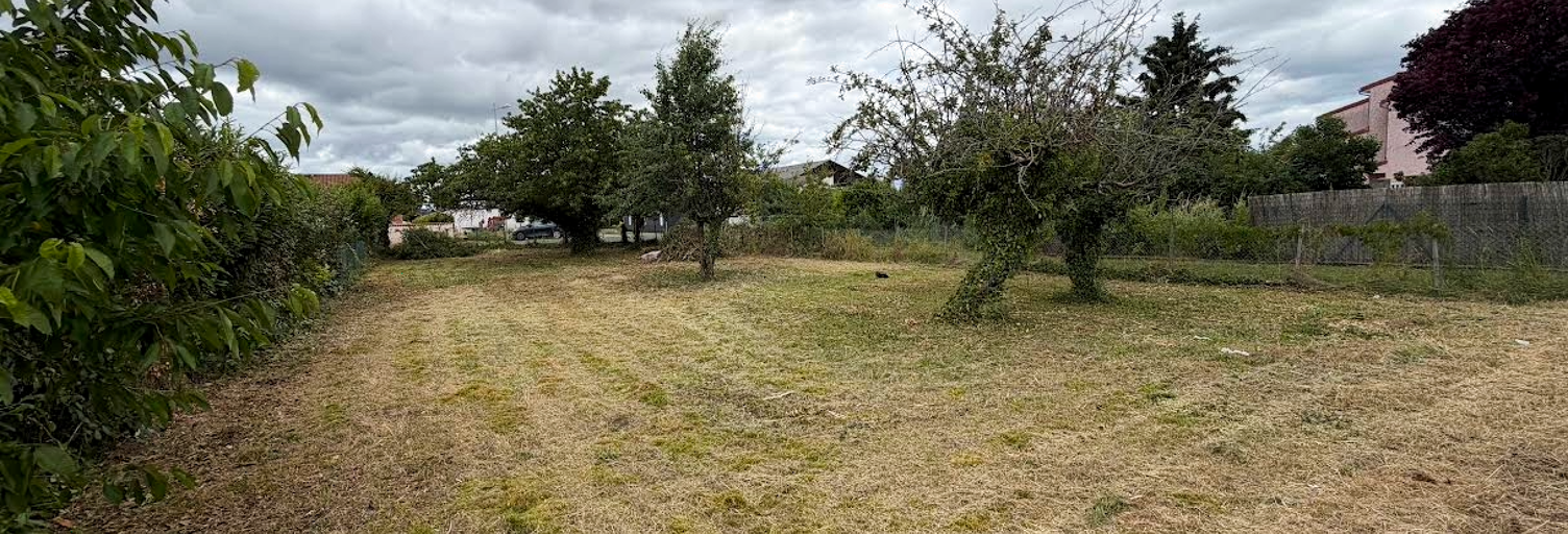 Terrain  549 m² à vendre à Saint-Bonnet-près-Riom (63200)