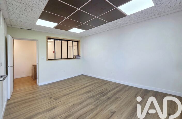 Vente Boutique/Local commercial 760 m&sup2; — photo 4