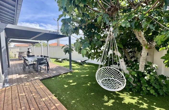 Vente maison 5 pièces 127 m² Gujan-Mestras (33470) — photo 2