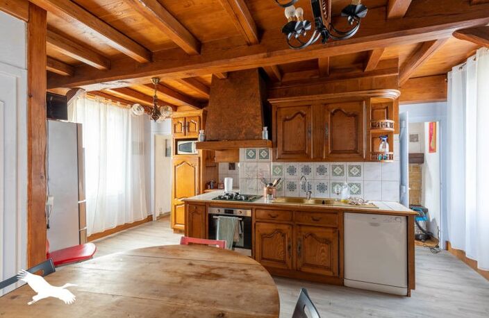 Vente maison 5 pièces 136 m² Nanteuil-en-Vallée (16700) — photo 2