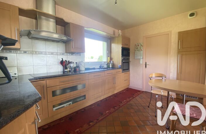 Vente Maison/villa 8 pièces — photo 2