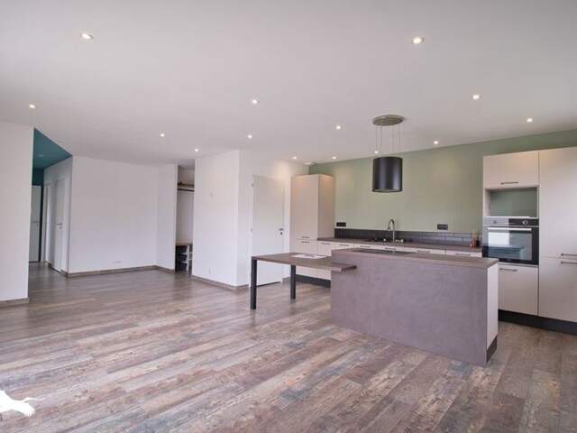 Contemporaine de 5 pièces principales — photo du bien