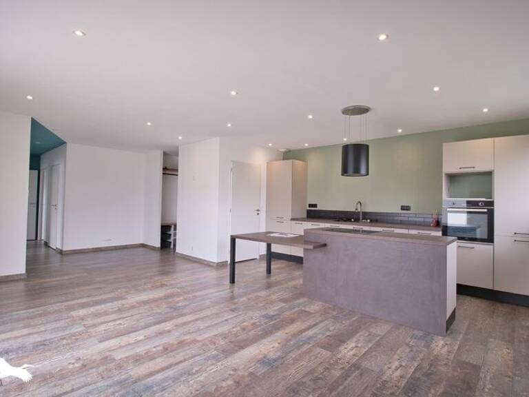Contemporaine de 5 pièces principales — photo 1