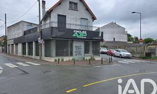 Immeuble  422 m² à vendre à Noisy-le-Grand (93160)