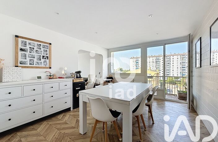 Vente Appartement 4 pièces — photo 2