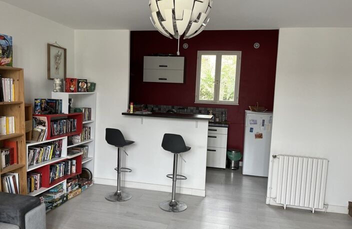 Maison en pierre de 4 pièces principales — photo 2