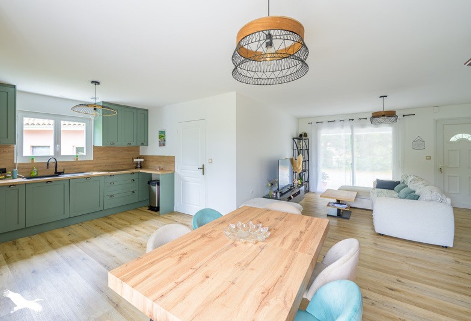 Contemporaine de 5 pièces principales — photo 1