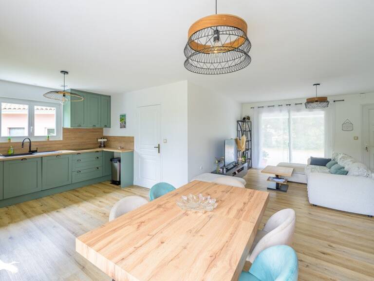 Contemporaine de 5 pièces principales — photo 1