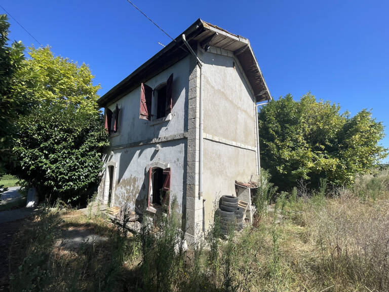 Ancienne garde-barrière à rénover à deux pas de Saint-Palais — photo 1