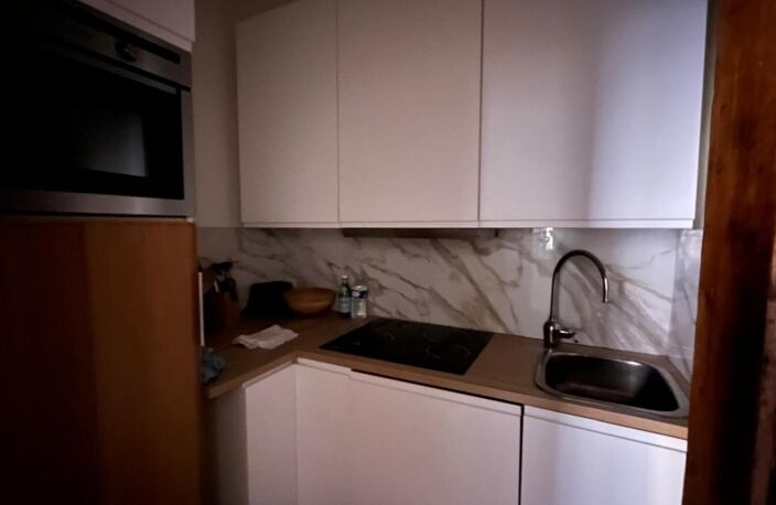 TROIS-PIECES D'EXCEPTION MEUBLE – CENTRE HISTORIQUE D'AIX EN PROVENCE — photo 3
