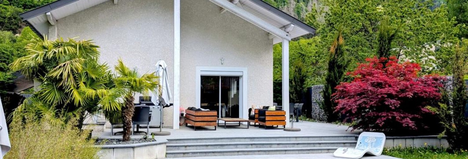 Maison 5 Pièces 192 m² à vendre à Oyonnax (01100)
