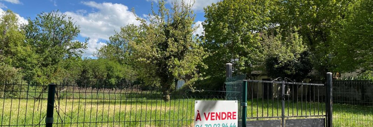 Terrain   m² à vendre à Montmarault (03390)