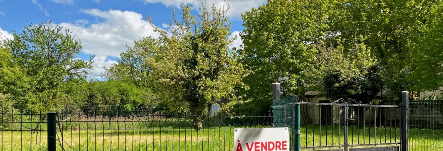 Terrain  538 m² à vendre à Montmarault (03390)