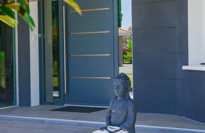 MAISON CONTEMPORAINE HAUT DE GAMME 203M2 AVEC PISCINE CHAUFFÉE ET DOUBLE GARAGE — photo 5