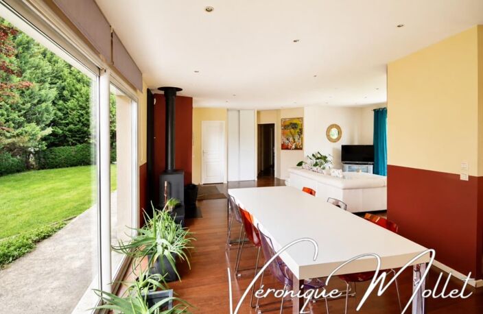 ELEGANTE CONTEMPORAINE DE PLAIN-PIED BAIGNÉE DE LUMIERE — photo 5