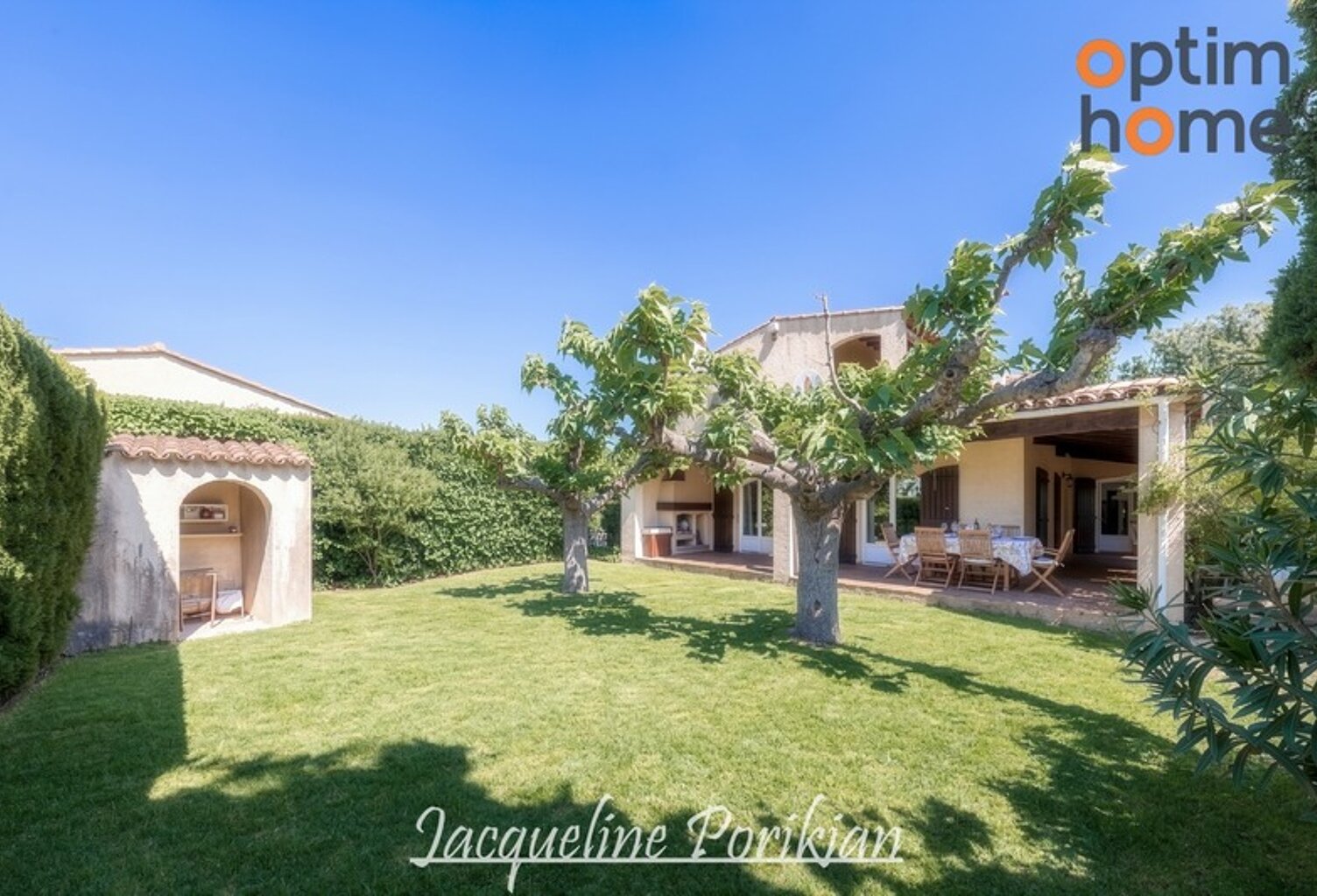 Gardanne secteur Galine -Picon : villa traditionnelle 5 pièces et double garage sur 780m2 de terrain au calme — photo 1
