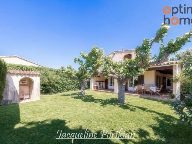 Gardanne secteur Galine -Picon : villa traditionnelle 5 pièces et double garage sur 780m2 de terrain au calme — photo du bien