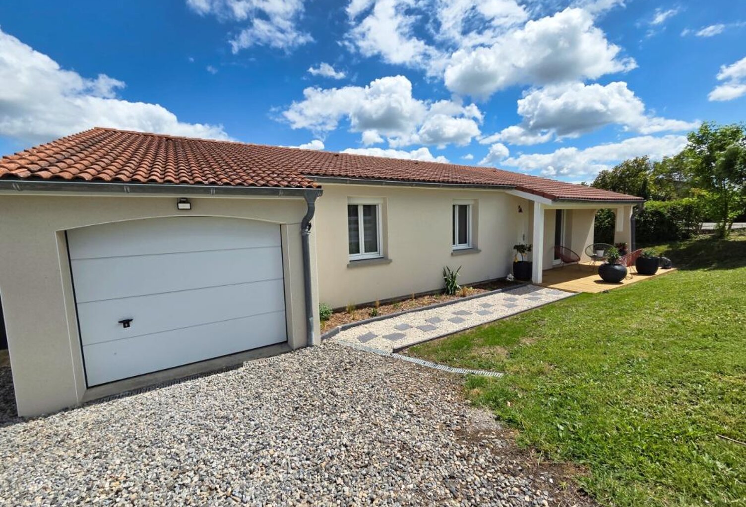 Exclusivité / Très beau plain pied / Cadre de vie agréable / 63160 Billom — photo 1